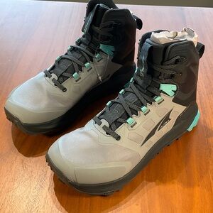 Lone Peak all-weather 3 mid Women's Gray and Teal Hiking Boots